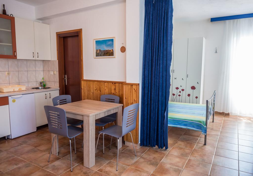 Apartments Viskovic Hvar Town Chambre photo